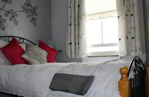 Dartmouth House | Cherubs Nest