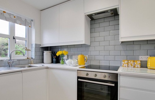 Wyke Regis House | Chesil Retreat - Two Bedroom House, Sleeps 4