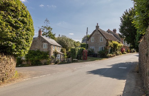 Puncknowle Cottage | Chestnut Cottage, PUNCKNOWLE