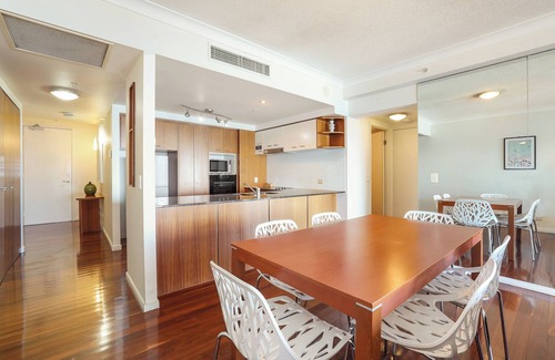 Surfers Paradise Apartment | Chevron Renaissance Ocean Apartment 1303 - Level 30 2 bedrooms