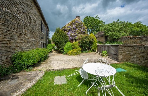 Chateauneuf Bed & Breakfast | Chez annie et jean michel Bagatelle chambres d hôtes
