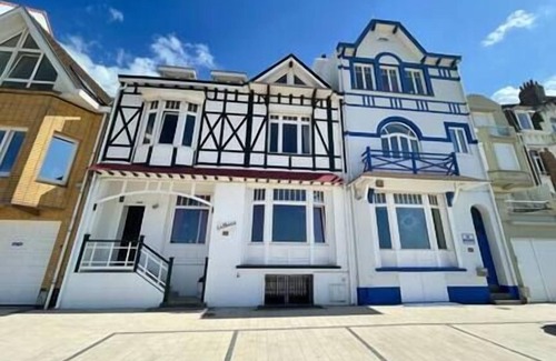 Dunkerque Centre Apartment | Chez "Ca&Ro", bright Apt between town and sea, Belet