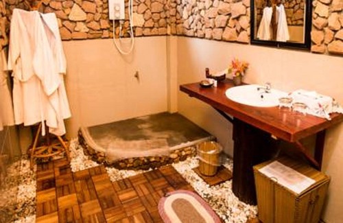 Cua Can Village Bed & Breakfast | Chez Carole Beach Resort