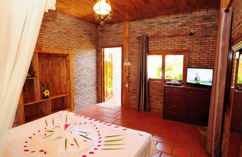 Cua Can Village Bed & Breakfast | Chez Carole Beach Resort