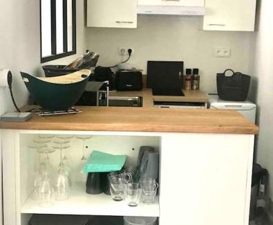 Antibes City Centre Apartment | CHeZ FANNY - Ravissant 2 pièces avec balcon