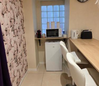 Ledenon Apartment | Chez Karine - Appartement
