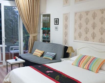 District 4 Hotel | Chez Lotus Rose