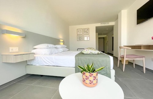 Praia Hotel | Chez Maria Julia Boutique Hotel