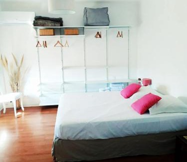 Perpignan Apartment | Chez Michel & jenny Appartement 100m2 Perpignan parking gratuit