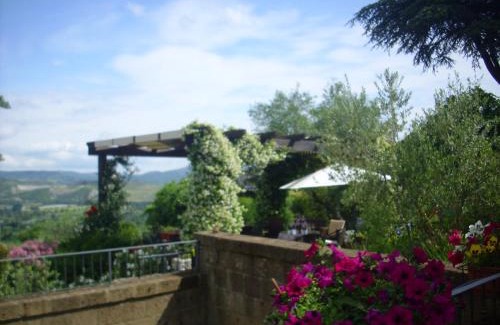 Orvieto Bed & Breakfast | Chiara e Benedetta Villa degli Ulivi