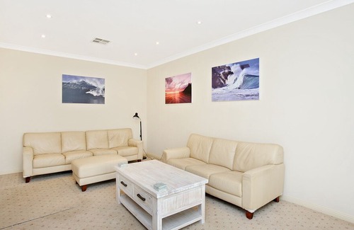 Port Elliot House | Chibnall Luxury accomodation central Port Elliot