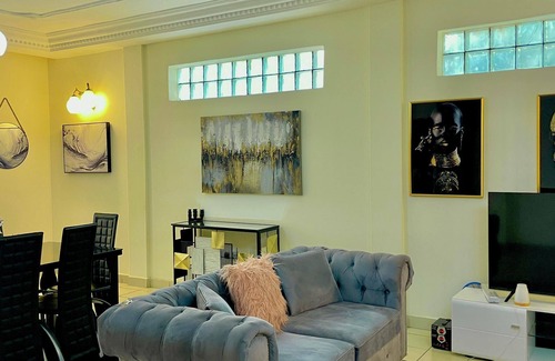 Yaounde Apartment | Chic 2-bedroom corporate apartment in Yaoundé with AC, WiFi