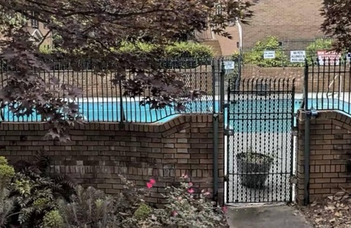 Buckhead Apartment | Chic 2BR Family-sized Apartment near Lenox Square! Perfect ATL getaway!