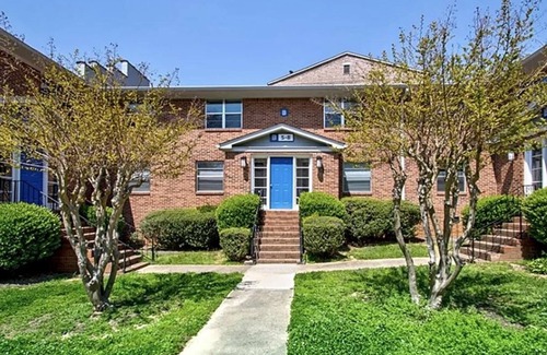 Buckhead Apartment | Chic 2BR Family-sized Apartment near Lenox Square! Perfect ATL getaway!