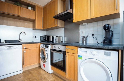 City Centre Dublin Apartment | Chic 2BR in Temple Bar-5 min walk to Dublin Castle