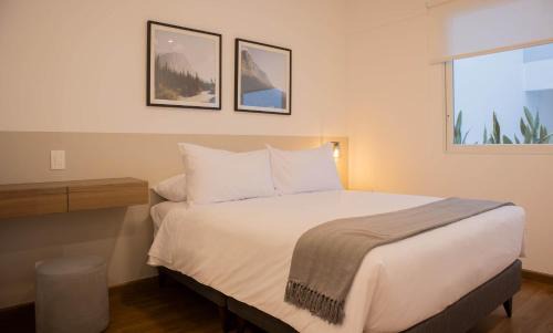 Armendariz Apartment | Chic 2BR Indoor Terrace in Miraflores