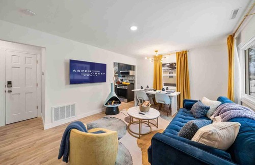 South Bend House | Chic 2BR Near ND King+Queen Beds Firepit/Grill