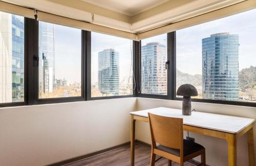 El Golf Apartment | Chic 2BR Retreat in Vitacura Perfect for 3 Steps from Everything
