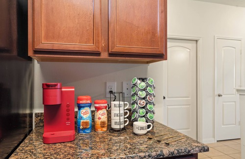 Humble House | Chic and Cozy 5 bedroom house w 10 minutes to IAH