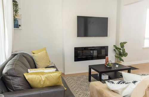 Winnipeg House | Chic and stylish 2 bedroom house in Winnipeg