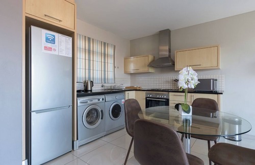 Century City Apartment | Chic apartment with 1 bedroom and WiFi, fitness room in delightful Cape Town