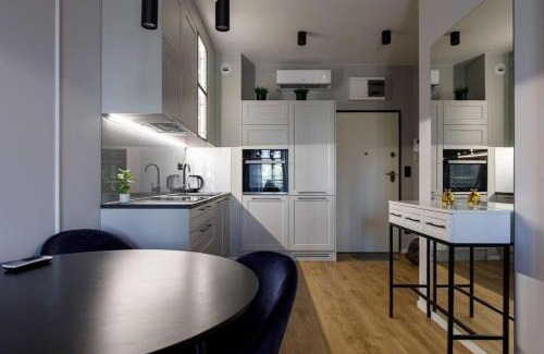 Stare Miasto Apartment | Chic Apartments - JP19