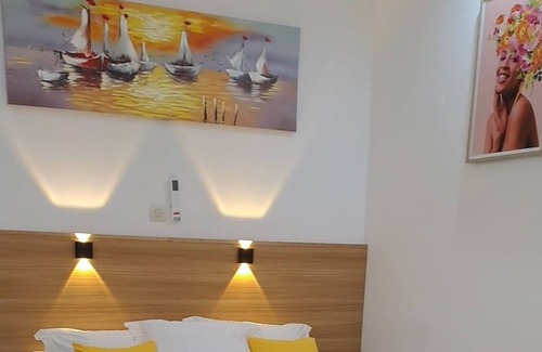 Abobo Apartment | Chic Appart. Neuf DE 4 Pieces Modulable - Residentiel DE Standing & Securiser