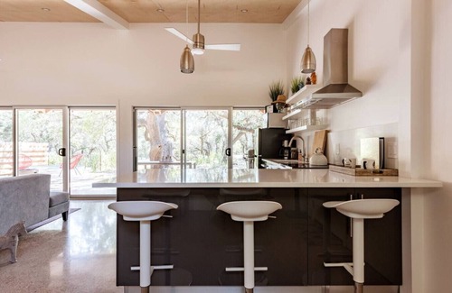 Dripping Springs Apartment | Chic Barndo w Heated Soaking Pool, Firepit, Trails