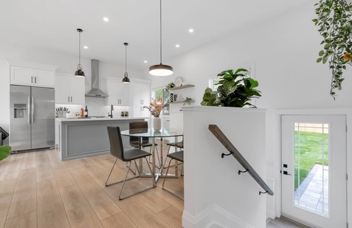 Bowmanville House | Chic Bespoke 4BR Home: King Beds & Fully Fenced Backyard