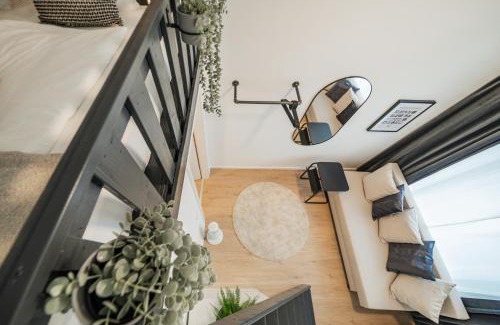 Landstrasse Hostel | Chic Central City Rooms by Home2