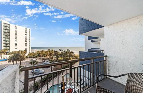 Myrtle Beach Apartment | Chic & Charming 1BR Oceanview Suite! BW 414