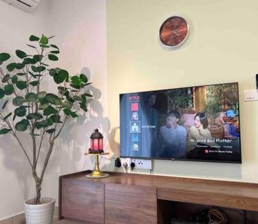 Kota Warisan Apartment | Chic Cosy at Kota Warisan Near Airport KLIA KLIA2 5-7 Pax