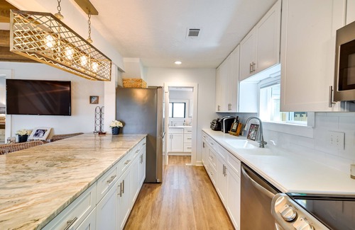 Myrtle Beach House | Chic Historic Myrtle Beach Cottage: Steps to Beach