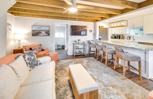 Myrtle Beach House | Chic Historic Myrtle Beach Cottage: Steps to Beach