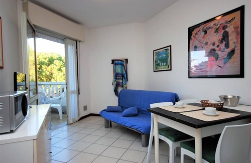 Lignano Riviera Apartment | Chic holiday apartment with shared pool