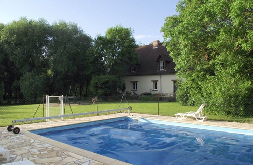Quend House | Chic Holiday Home in Quend with Swimming Pool