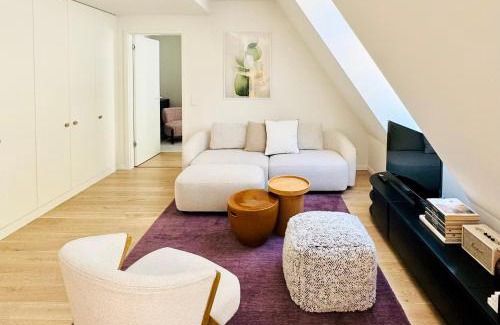 Old Town Apartment | Chic Loft by Castle&Danube Old town Free Parking