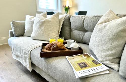 Bryanston and Dorset Square Apartment | Chic Marylebone Studio, Walk to Oxford Street or Regent's Park, by The Design Traveller