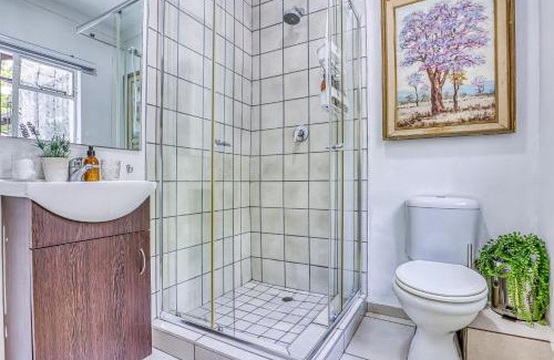 The Reeds Apartment | Chic Midtown Studio-1 Bed-solar-pool-fibre-samrand
