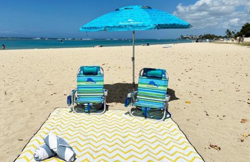 Waikiki Apartment | Chic Mountain View Unit Near Waikiki Beach with Parking