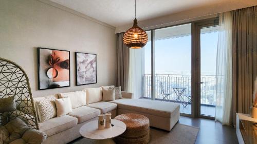 Dubai Apartment | Chic New 2BR Dubai Creek Gate by Tanami Holiday Homes