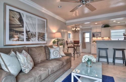 San Clemente Condo | Chic Pier Bowl condo with patio - only 1 block to the beach