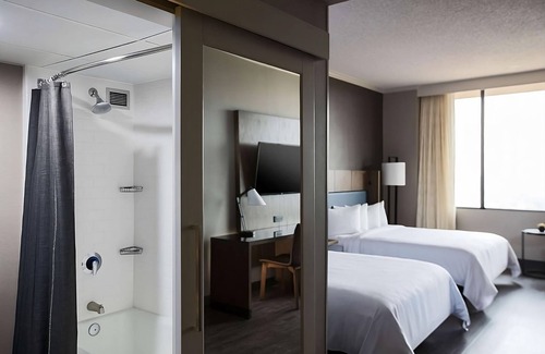 Nashville Resort | Chic Retreat, 4 Units, Easy Access to Music City's Best Spots!