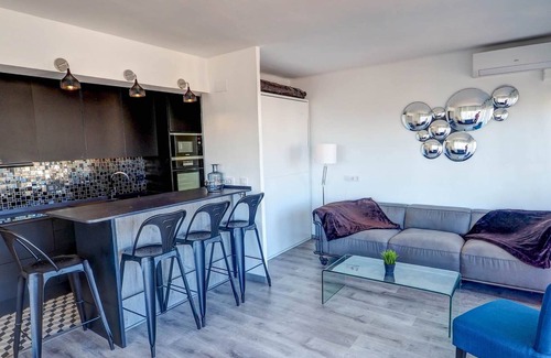 Sitges Town Center Apartment | Chic Sea View Apartment by Hello Homes Sitges