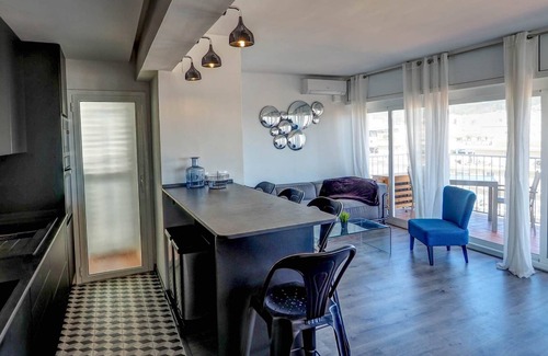 Sitges Town Center Apartment | Chic Sea View Apartment by Hello Homes Sitges