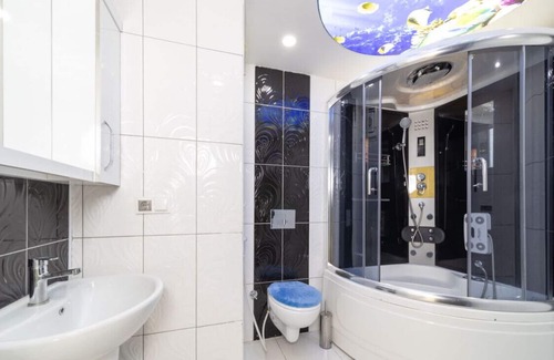 Kargicak Apartment | Chic Seaview Flat Near New Year Market in Alanya