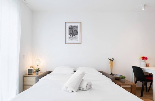 Gasperich Apartment | Chic Studio - Cloche D'Or