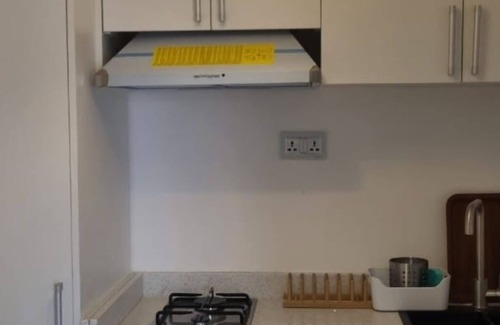 Jumeira 3 Apartment | Chic studio in Umm Suqeim - 5 mins to Kite Beach