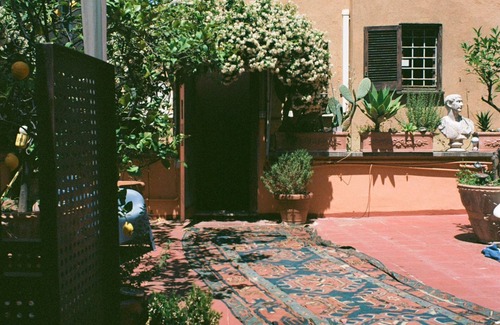 Trastevere Apartment | Chic studio with AC and WiFi in phenomenal Roma