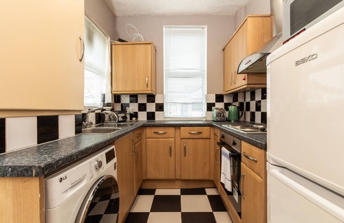 Eccles Bed & Breakfast | Chic Suite 4: Private Top Floor Room